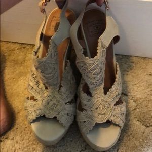 Lucky brand tan wedges sandals!